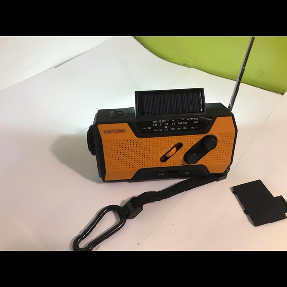 Power BankEmergency Solar Hand Crank Radio - Power Bank AM/FM/WB Weather Radio - Picture 7 of 10